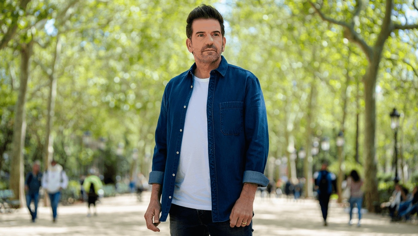 Fue uno de los hombres más guapos de España en los 2000 y así está tras su cambio más radical