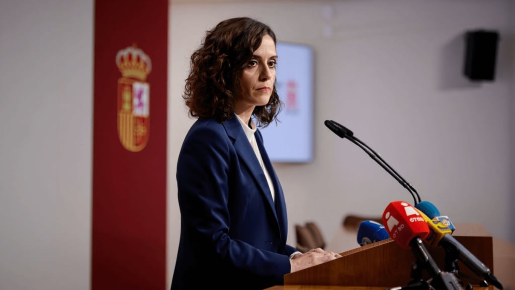 Ayuso reclama a Sánchez una deuda de 10.500 millones por servicios públicos que no paga