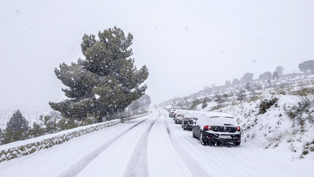 La borrasca Francis pone en alerta a Andalucía por la amenaza de frío ártico: nieve sin parar