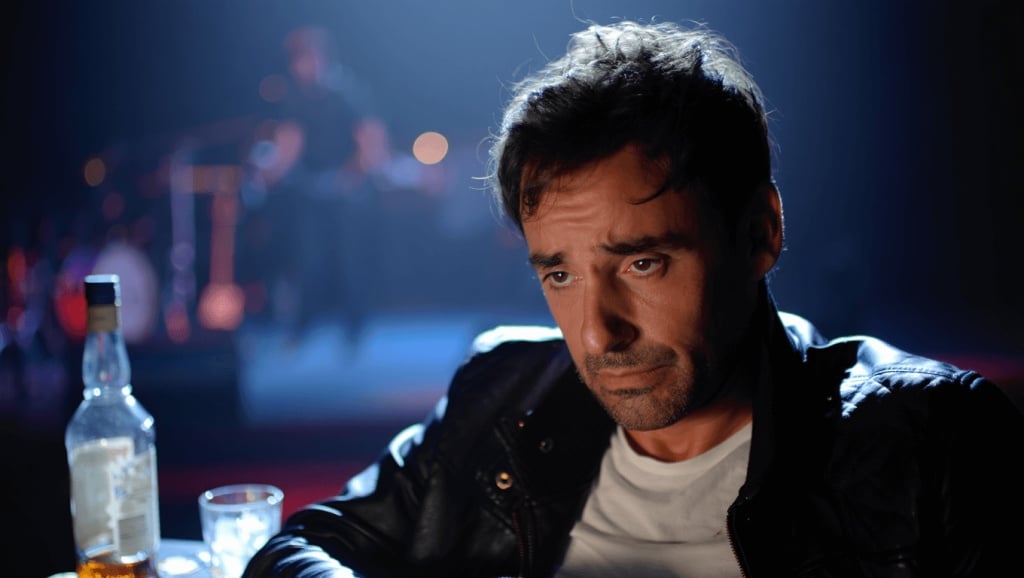 De llenar estadios al alcoholismo: el cantante que triunfó en España y que arruinó su vida