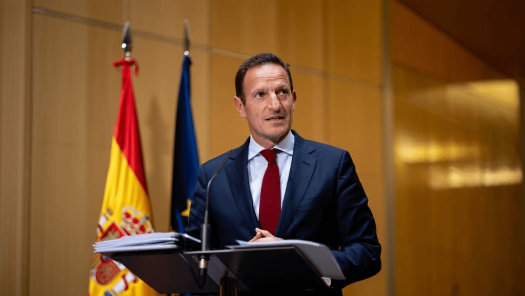 El Gobierno inicia los trámites para subir el SMI a 1.221 euros brutos mensuales