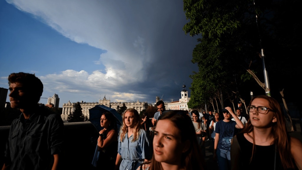 Alerta de la AEMET a Madrid y avisa por lo que llega este fin de semana: no es normal en mayo