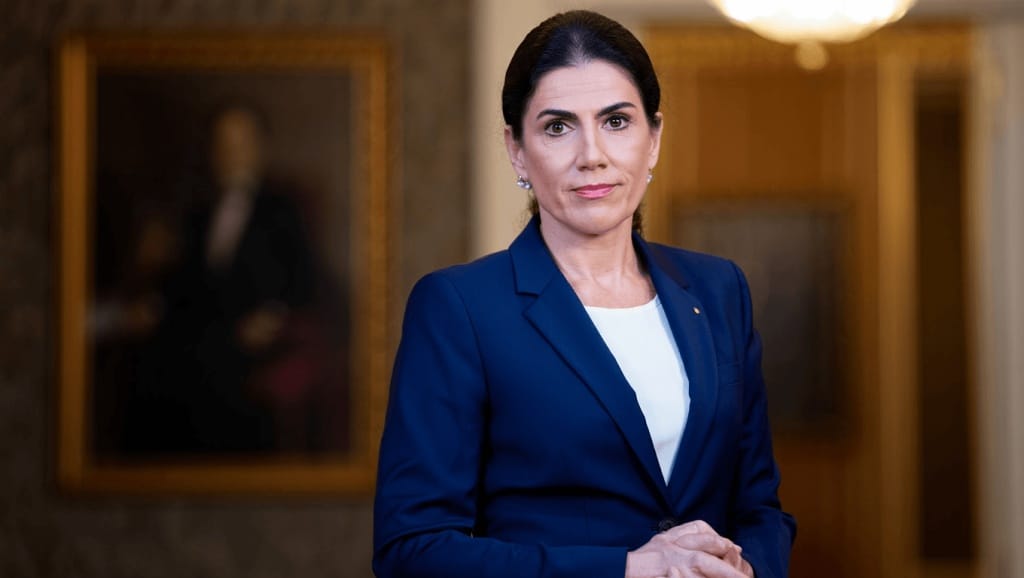 Carla Díaz asume la presidencia del FROB
