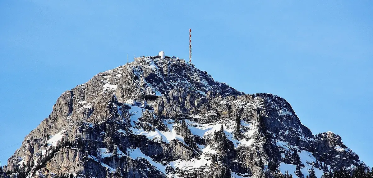 Redacción y plató de radio regional que representan Onda Madrid